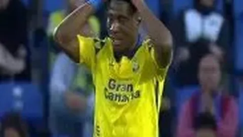 亚冠联赛期号分析：专家推荐大乐透前区十码